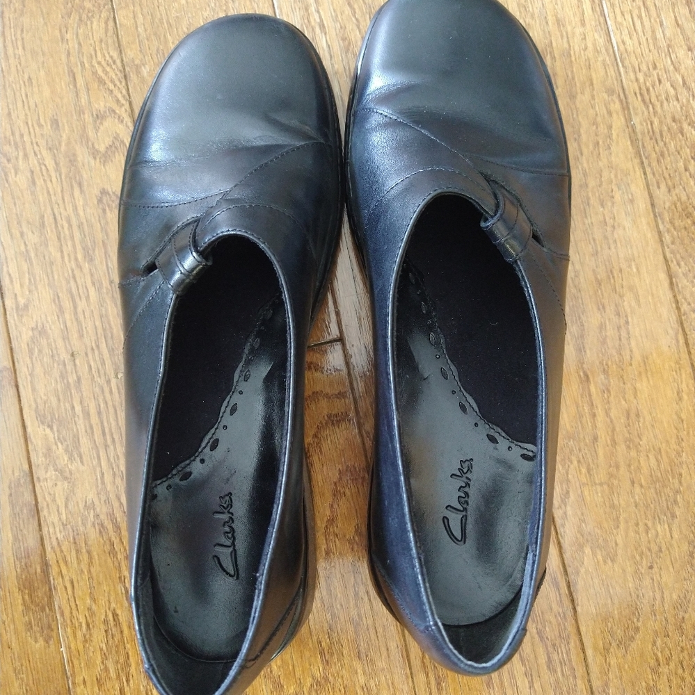 Clark's slip on black shoes